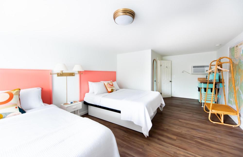 تيبي أيلاند Royal Palms Motel المظهر الخارجي الصورة