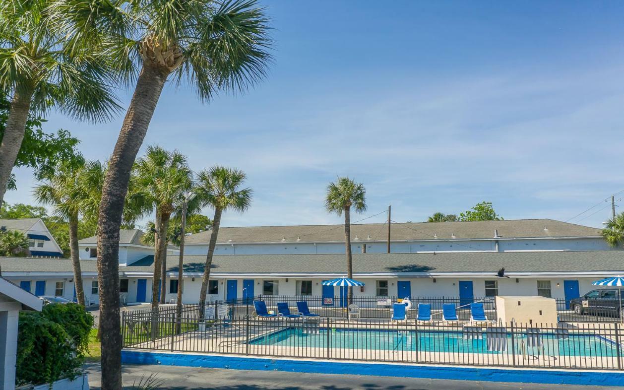 تيبي أيلاند Royal Palms Motel المظهر الخارجي الصورة
