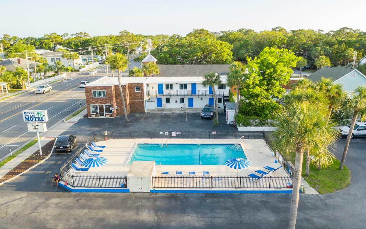 تيبي أيلاند Royal Palms Motel المظهر الخارجي الصورة
